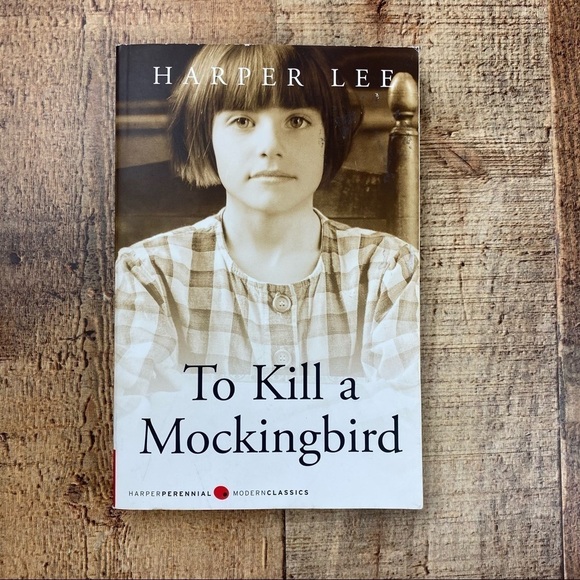To Kill A Mockingbird Paperback Book Classic - Picture 1 of 2